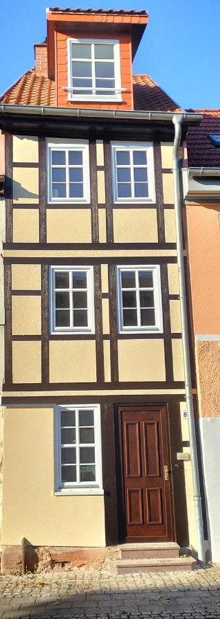 Schmal & Hoch - Willkommen Im Schmalsten Haus Von Ferienhaus